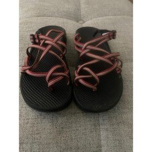 𝅺Women's Chaco sandals